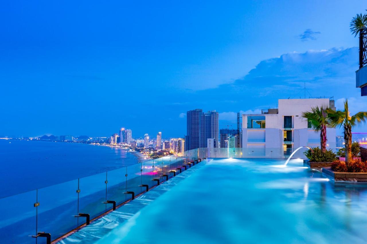 Peninsula Hotel Danang Екстер'єр фото