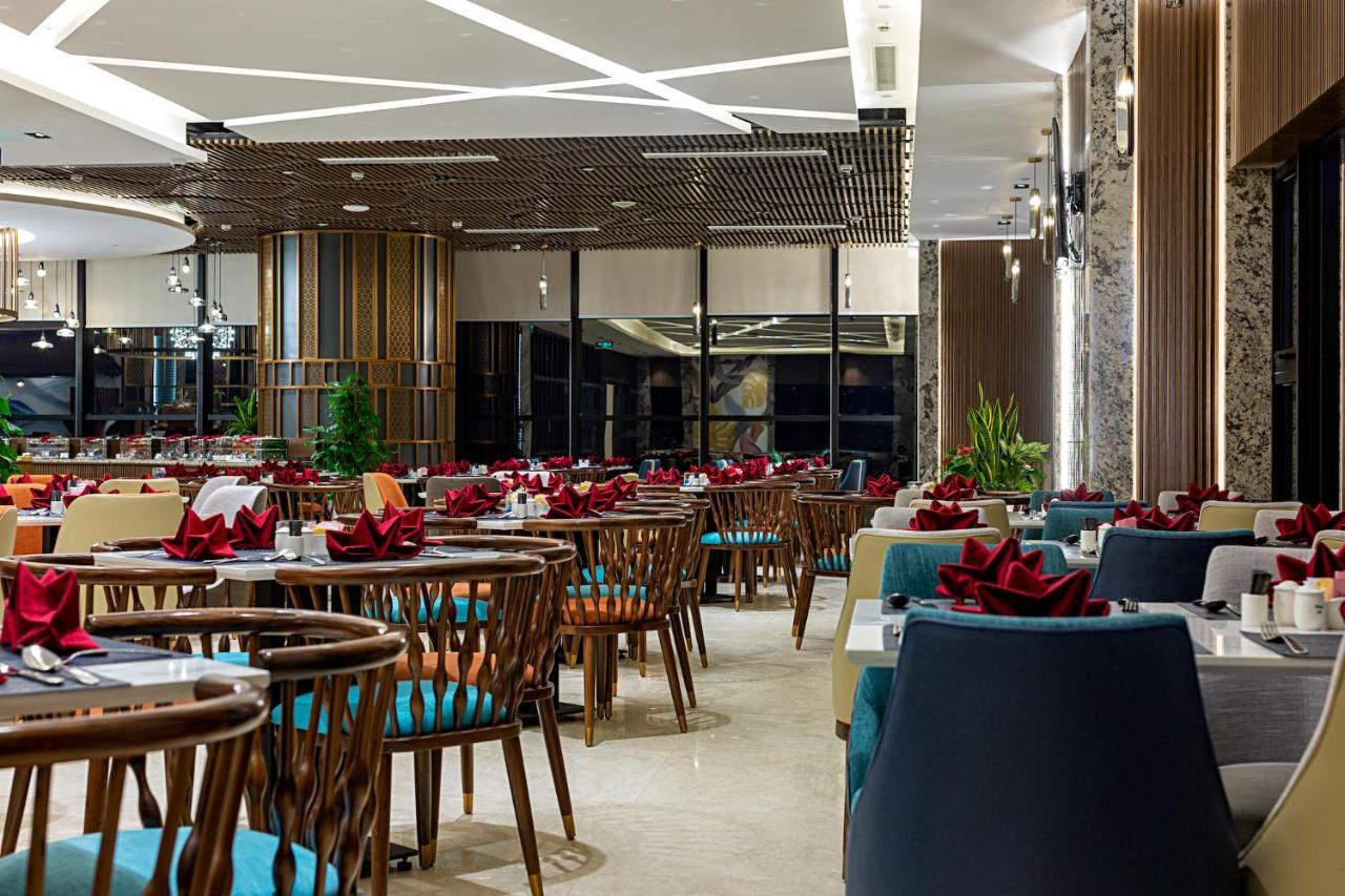 Peninsula Hotel Danang Екстер'єр фото