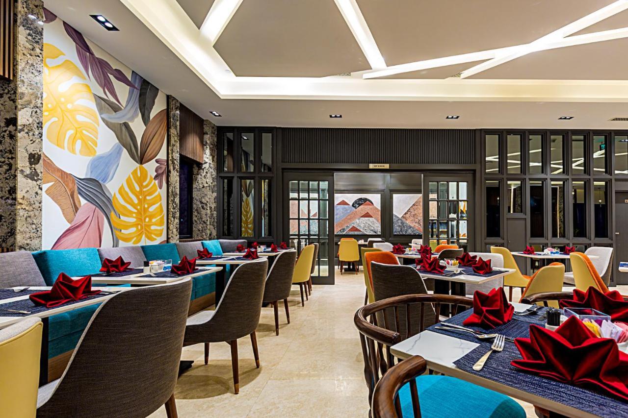 Peninsula Hotel Danang Екстер'єр фото