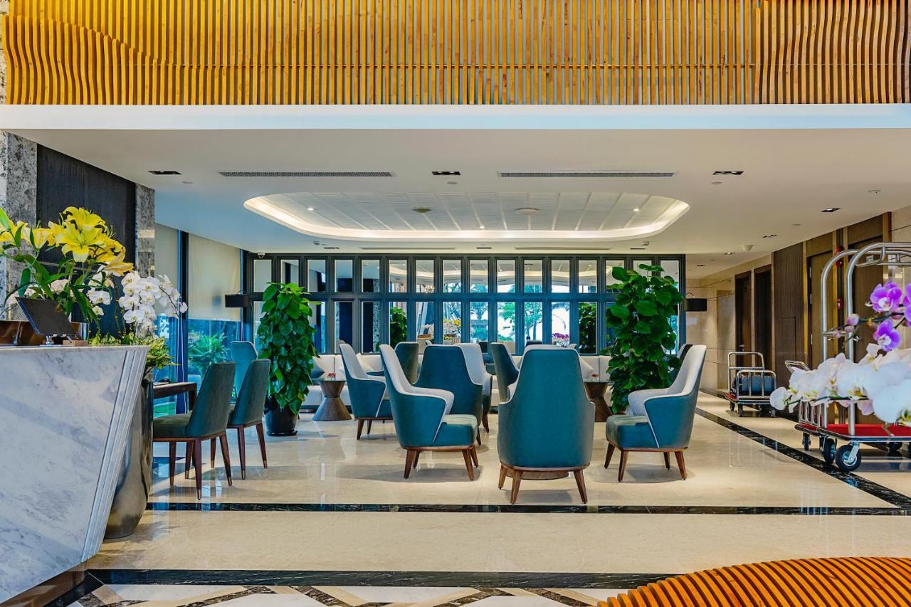 Peninsula Hotel Danang Екстер'єр фото